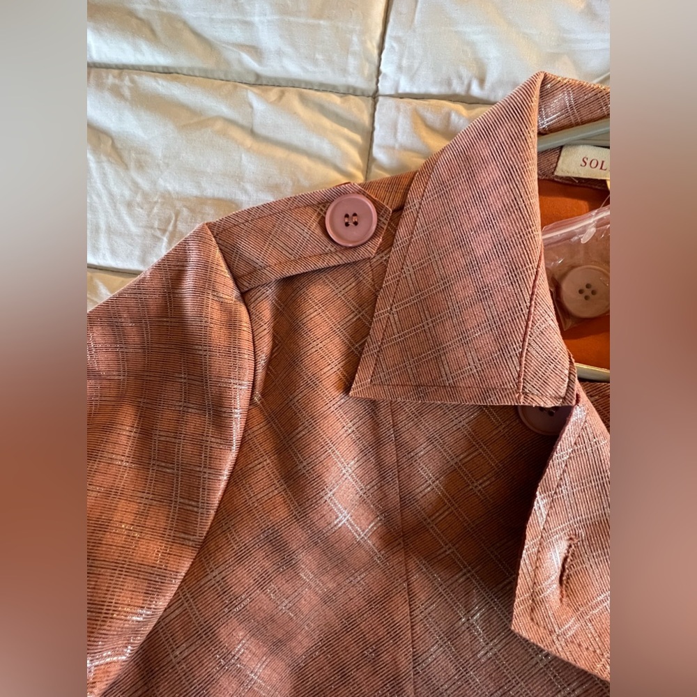 NWT Solitaire double breasted coral and silver spring jacket. Women’s size L. - Picture 7 of 10
